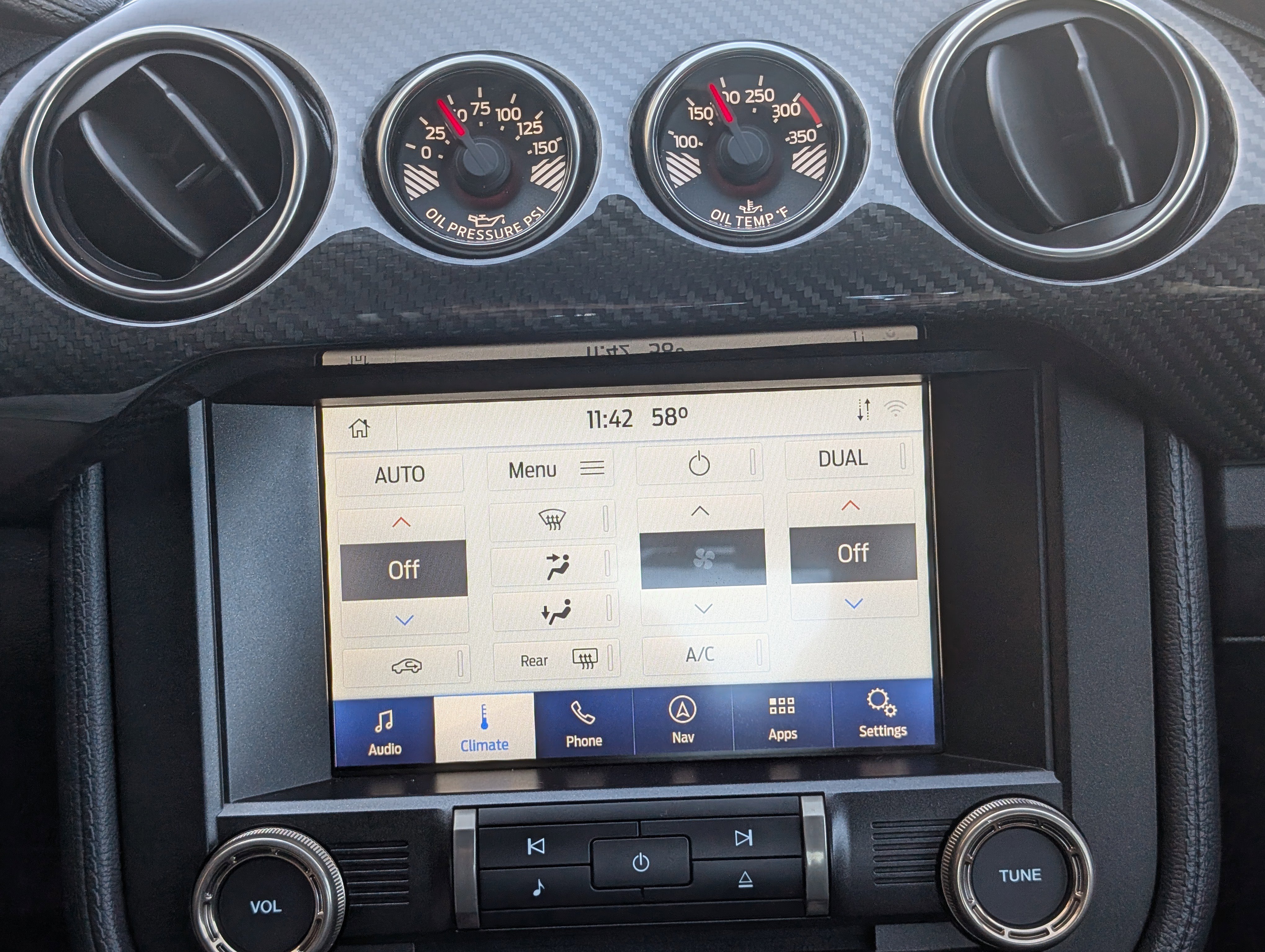 Certified 2021 Ford Mustang Shelby GT500 w/ Carbon Fiber Track Pack image 24