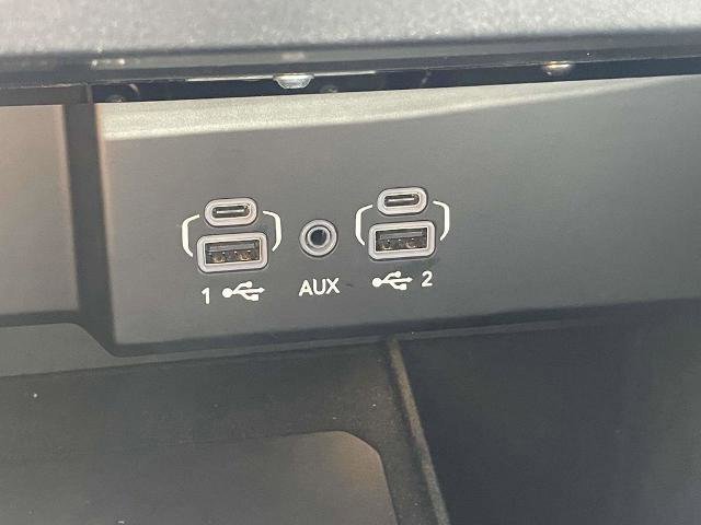 Used 2024 Jeep Wagoneer Series II w/ HD Trailer Tow Package image 26