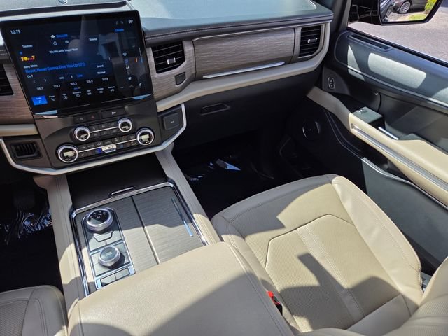 Certified 2024 Ford Expedition Limited AWD/4WD image 14