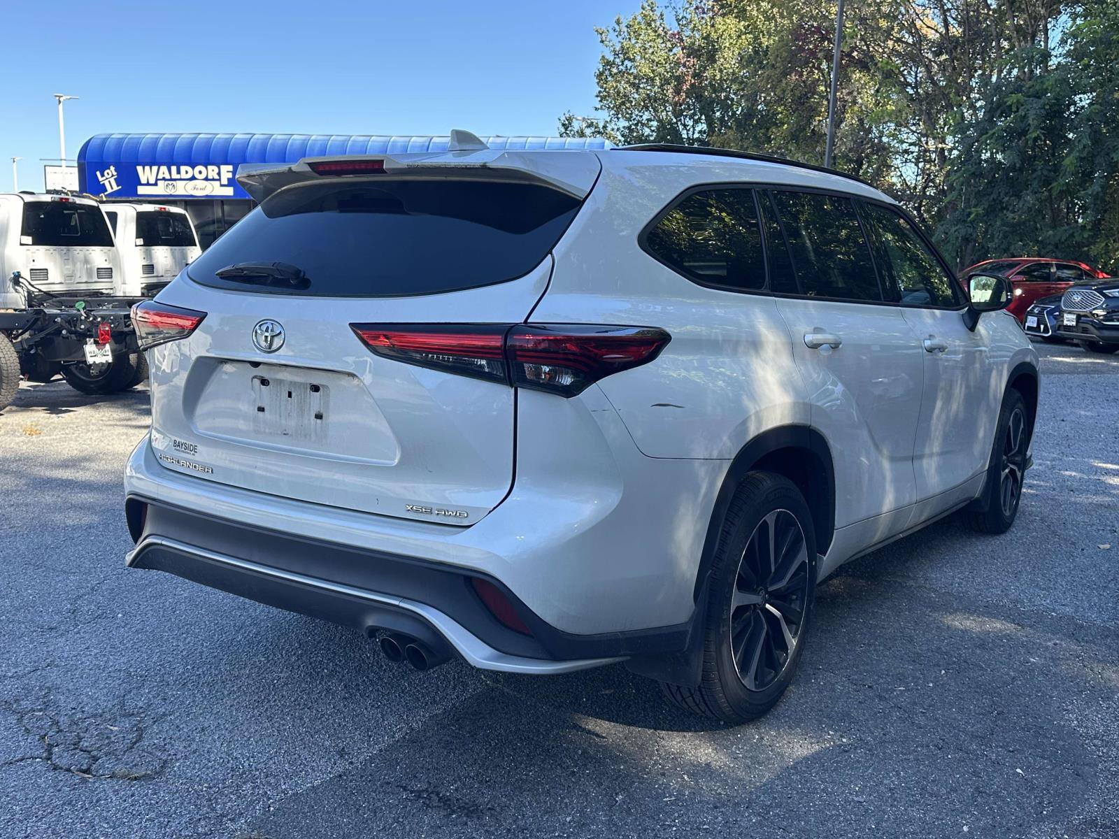 Used 2021 Toyota Highlander XSE AWD/4WD image 7