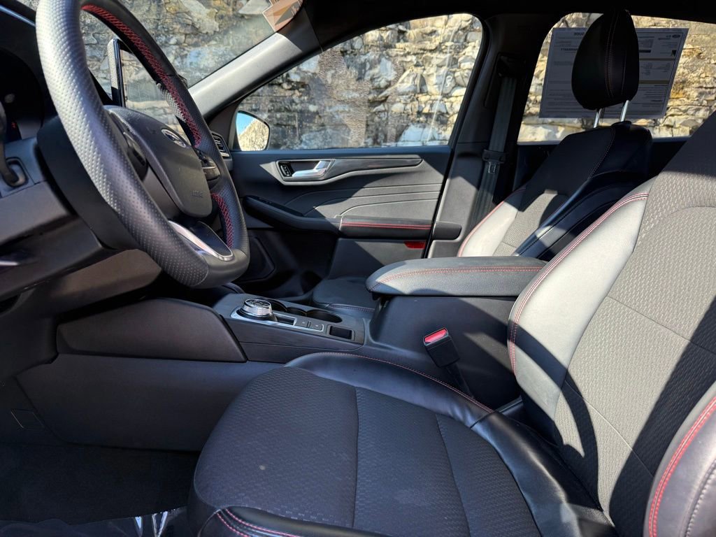 Certified 2023 Ford Escape ST-Line Select w/ Tech Pack #2 image 20