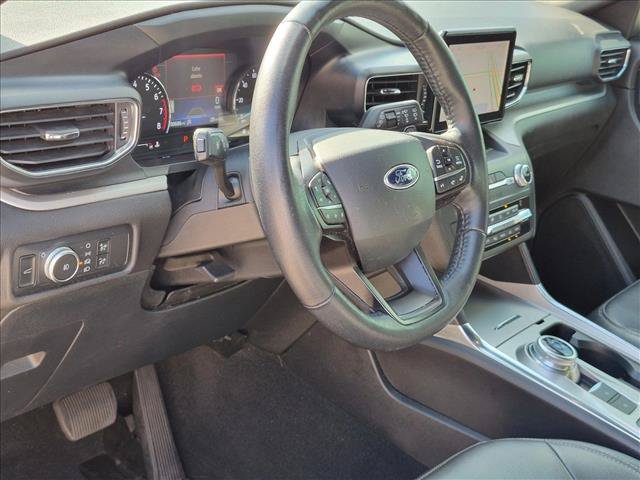Certified 2020 Ford Explorer XLT w/ Equipment Group 202A RWD image 9