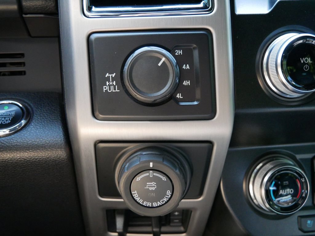 Certified 2019 Ford F150 Platinum w/ Equipment Group 701A Luxury AWD/4WD image 24