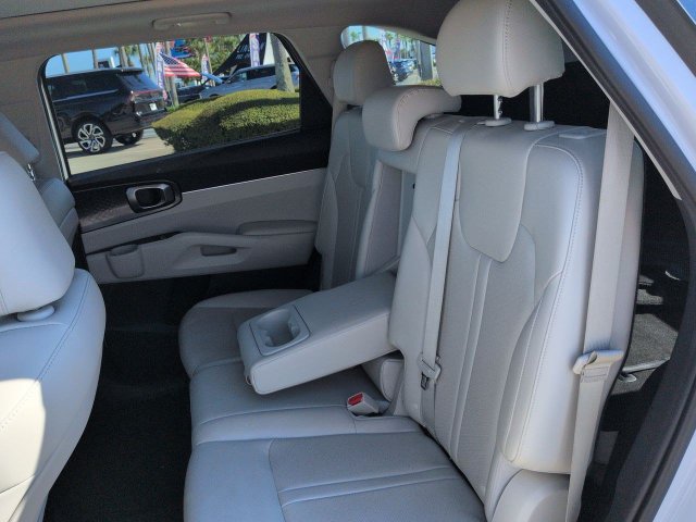 Used 2023 Kia Sorento S w/ Panoramic Sunroof Package FWD image 14