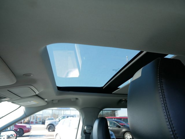 Certified 2022 Ford Explorer XLT w/ Equipment Group 202A image 9