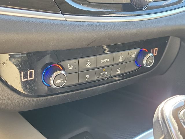 Used 2019 Buick Enclave Essence w/ Trailering Package, 5000 lbs. FWD image 15