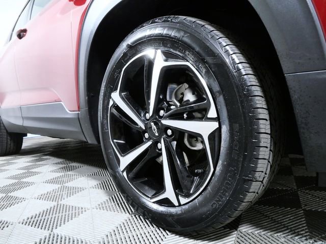 Used 2021 Chevrolet TrailBlazer RS w/ Sun and Liftgate Package AWD/4WD image 2