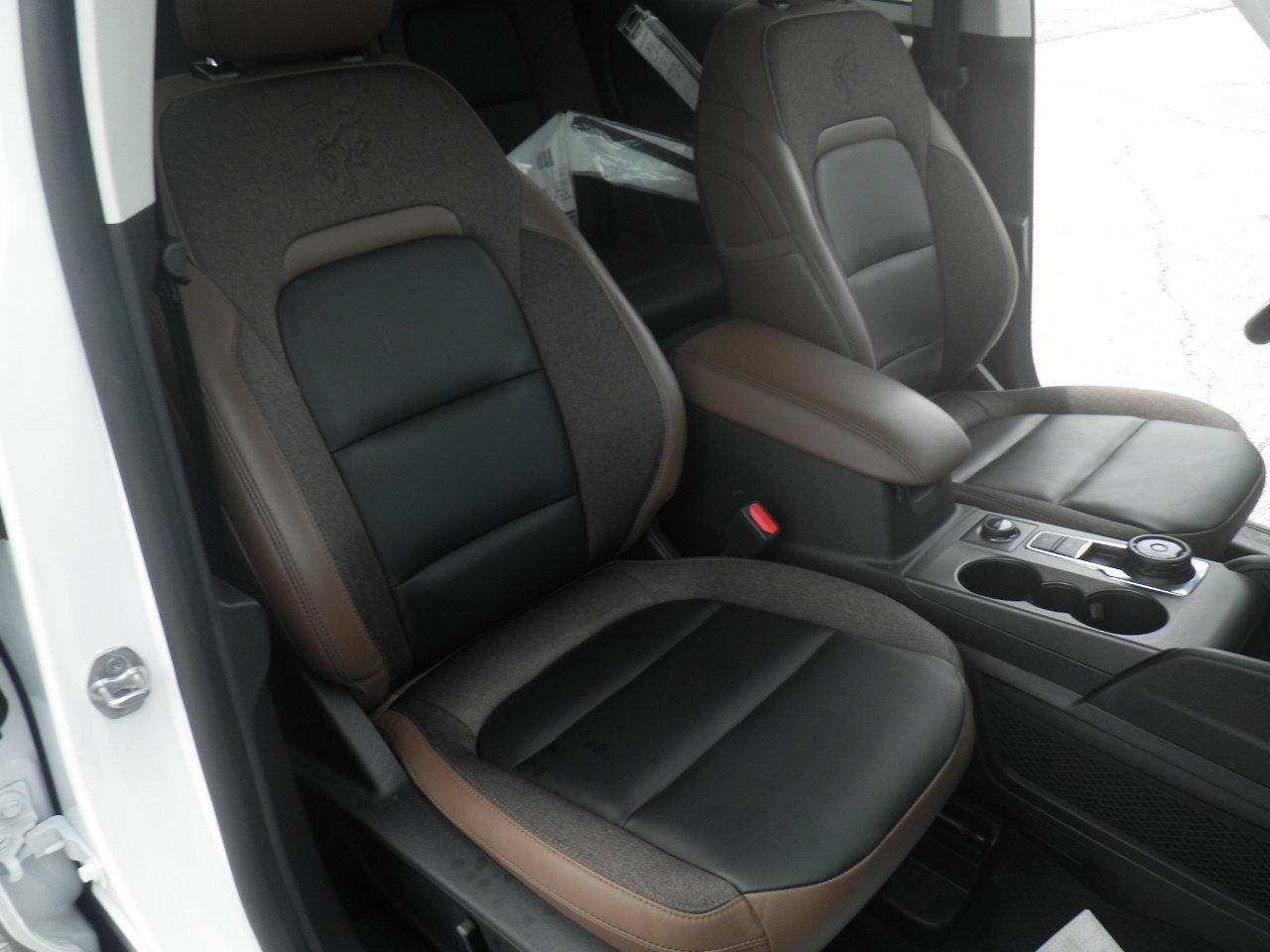 Certified 2025 Ford Bronco Sport Outer Banks w/ Outer Banks Tech Package+ AWD/4WD image 26