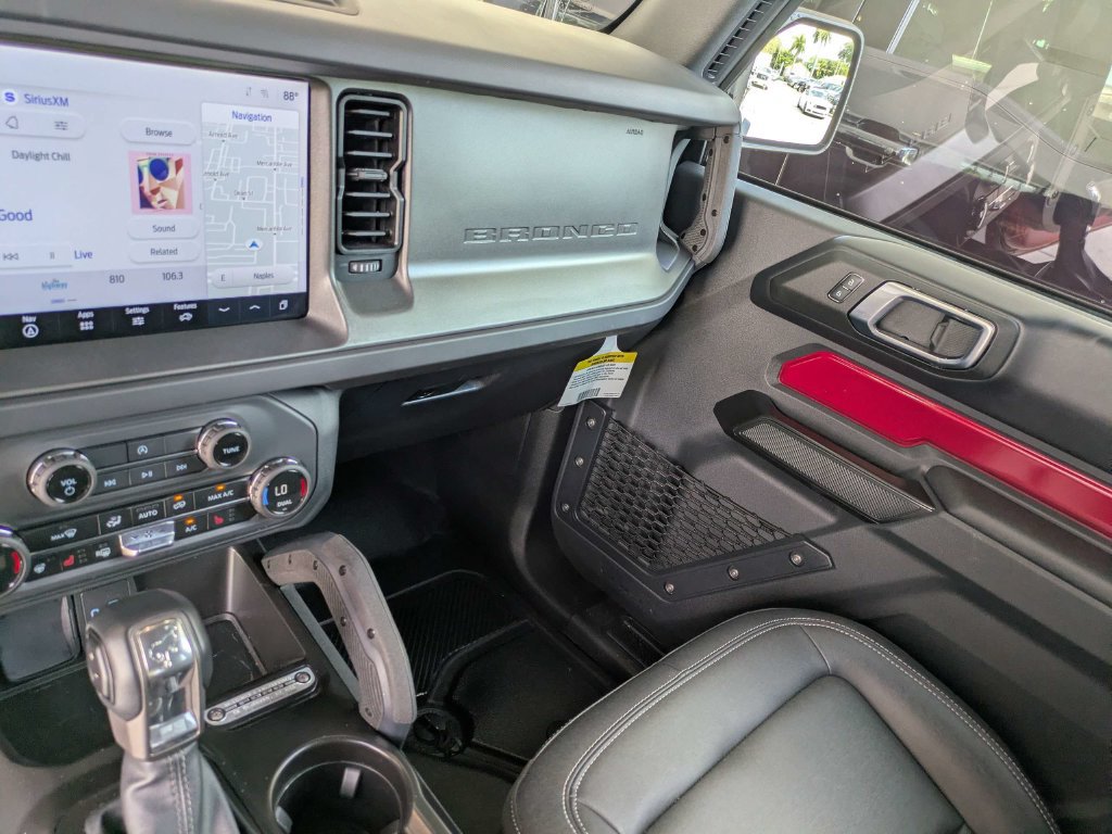 Certified 2025 Ford Bronco Badlands AWD/4WD image 17