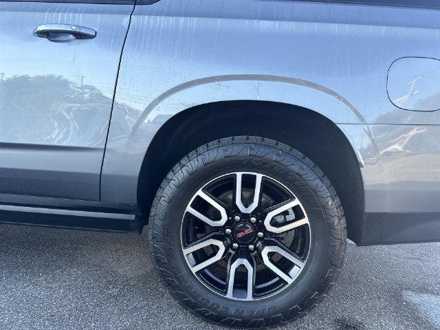 Used 2022 GMC Yukon XL AT4 w/ Max Trailering Package AWD/4WD image 10