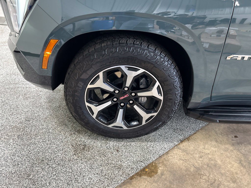 Used 2026 GMC Yukon AT4 w/ Premium Trailering Package AWD/4WD image 37