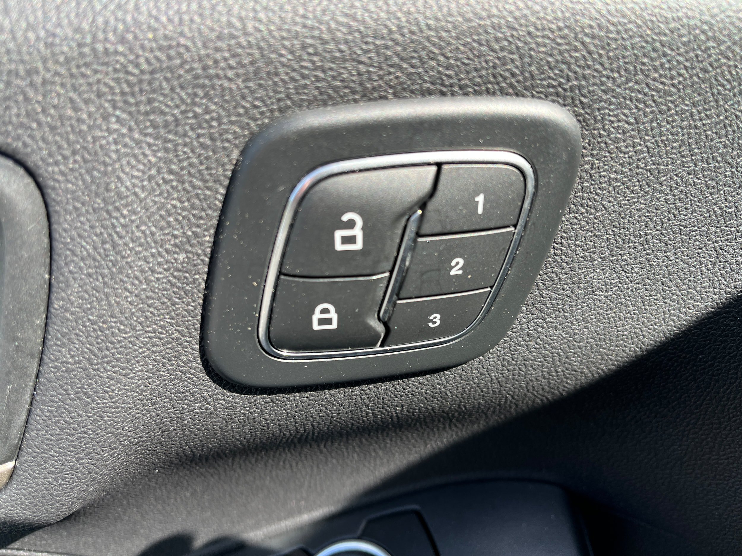 Certified 2022 Ford Escape SEL w/ Technology Package FWD image 9