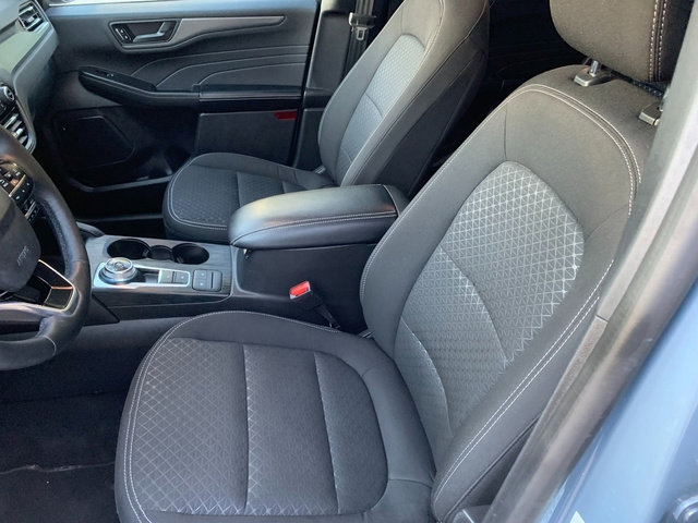Certified 2024 Ford Escape Active AWD/4WD image 17