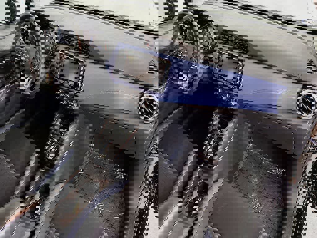 Used 2023 Nissan Versa SV image 30