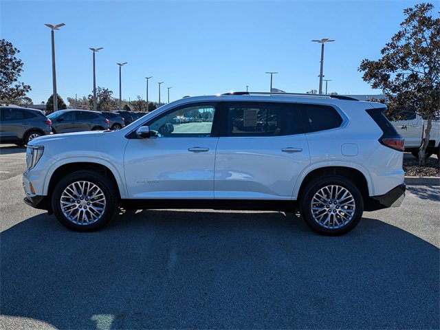 Used 2024 GMC Acadia Denali image 2