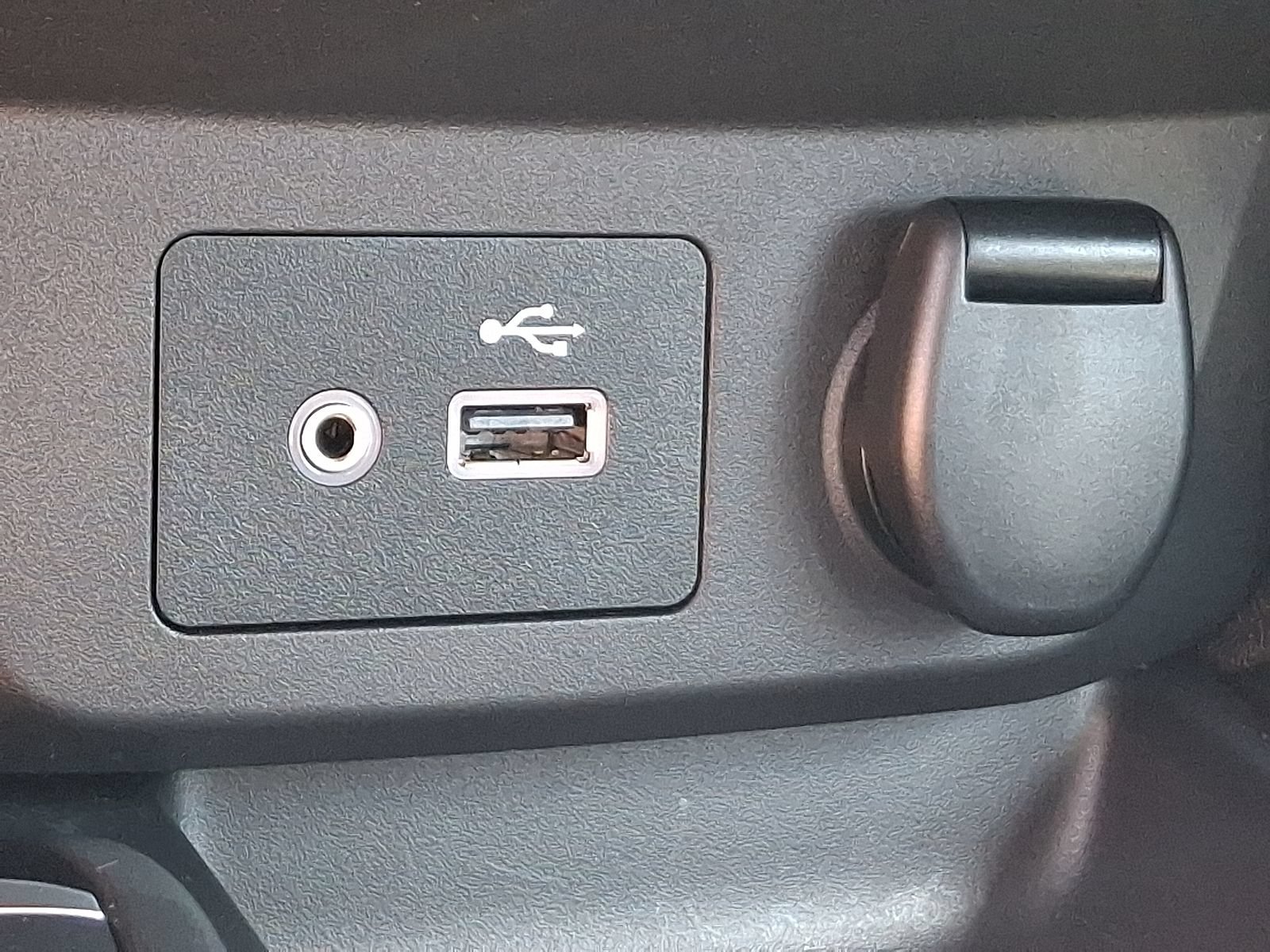Used 2022 Nissan Rogue Sport SV w/ Technology Package AWD/4WD image 23