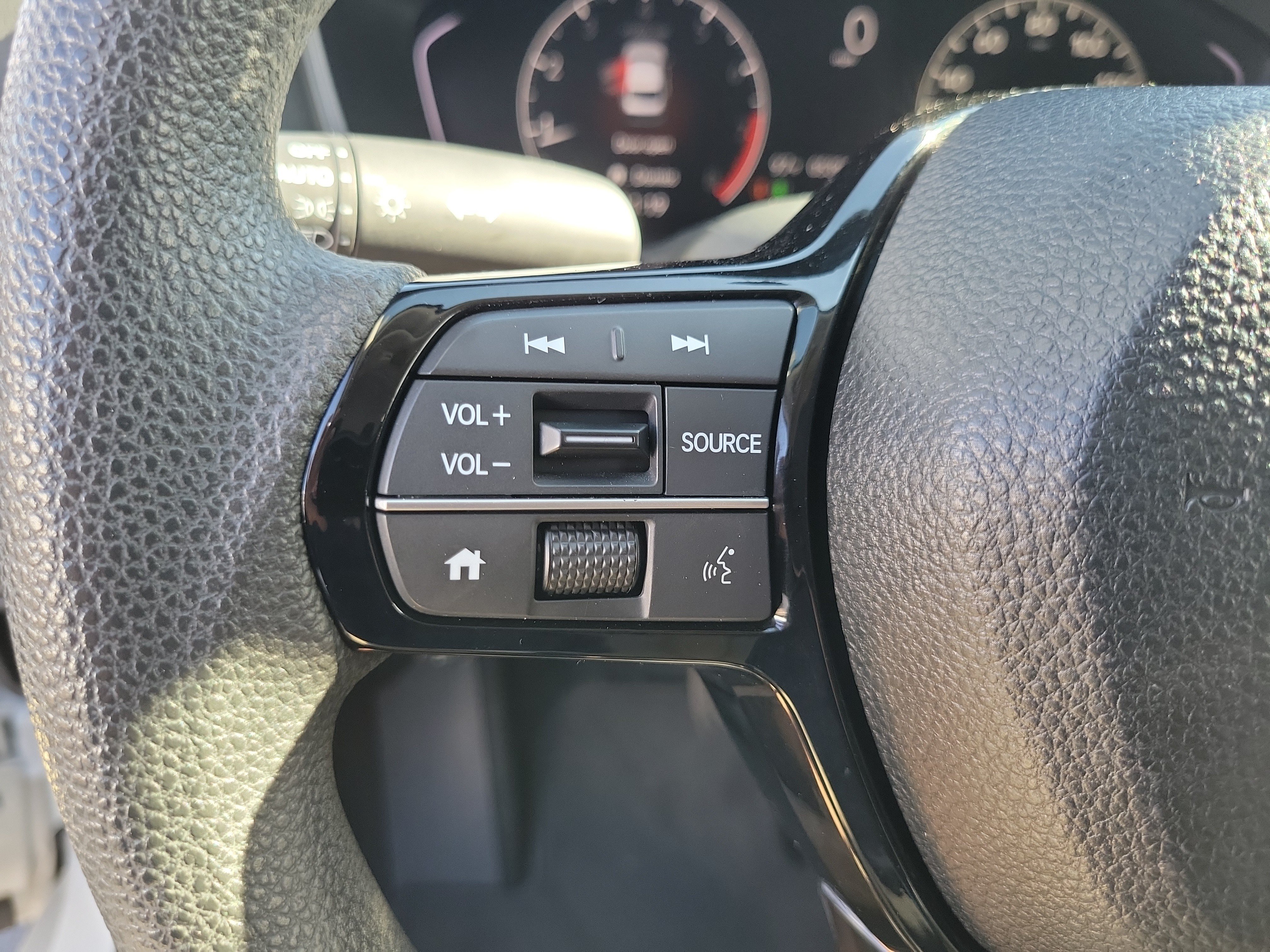 Used 2024 Honda Civic LX image 5