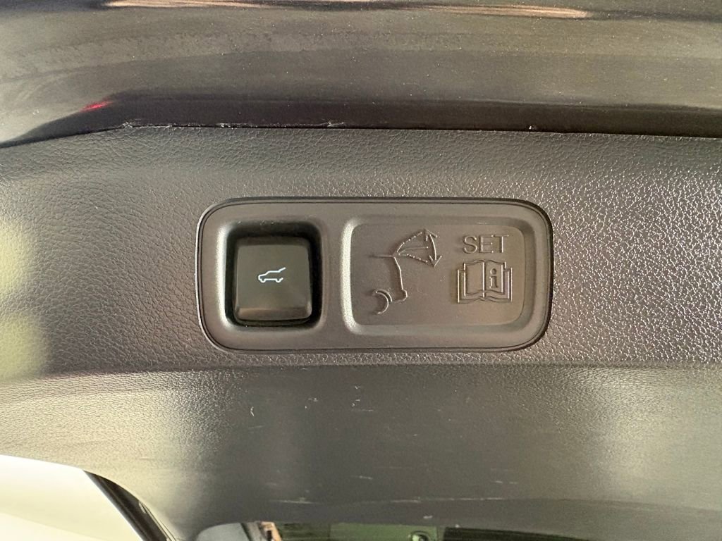 Certified 2024 Ford Expedition XLT image 34