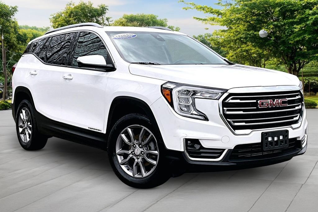 Used 2024 GMC Terrain SLT