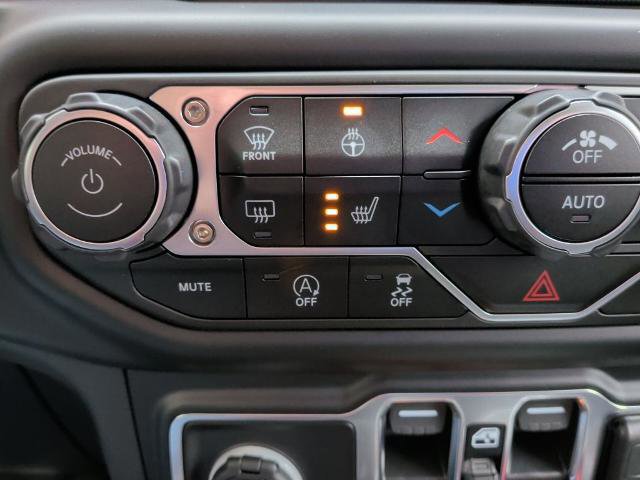 Used 2023 Jeep Gladiator Rubicon w/ Cold Weather Group image 20