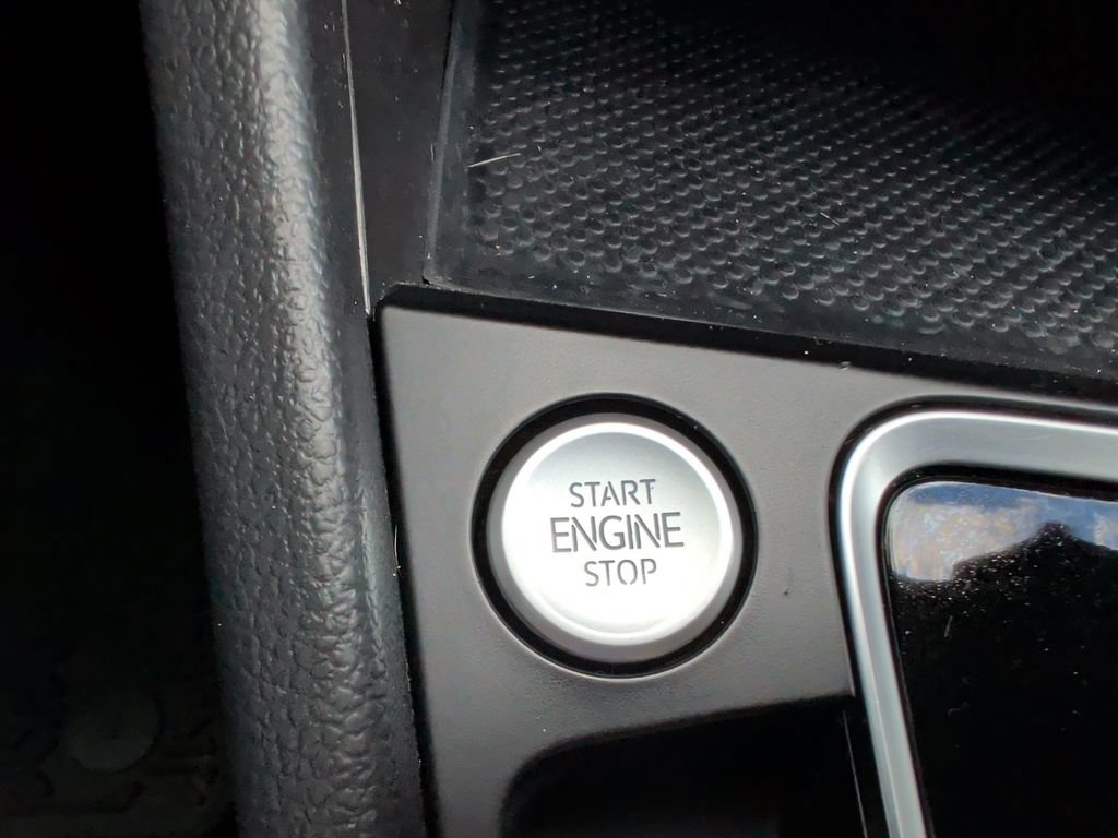 Used 2021 Volkswagen Jetta SE FWD image 22