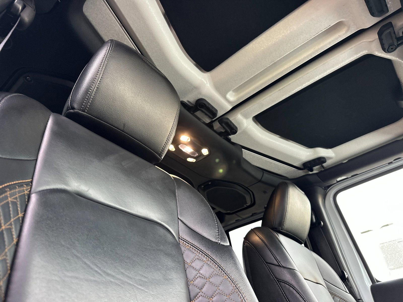 Used 2021 Jeep Wrangler Unlimited Sahara image 16