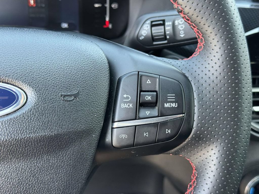 Certified 2025 Ford Escape ST-Line Select AWD/4WD image 13