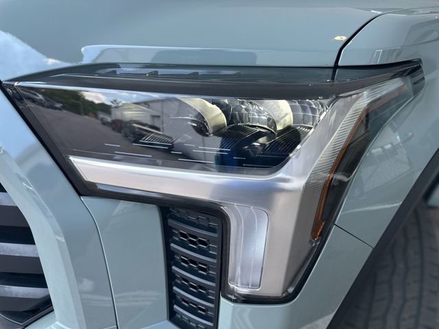 Used 2024 Toyota Tundra SR5 w/ SR5 Premium Package AWD/4WD image 9