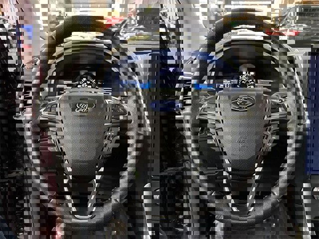 Certified 2022 Ford Edge Titanium image 6