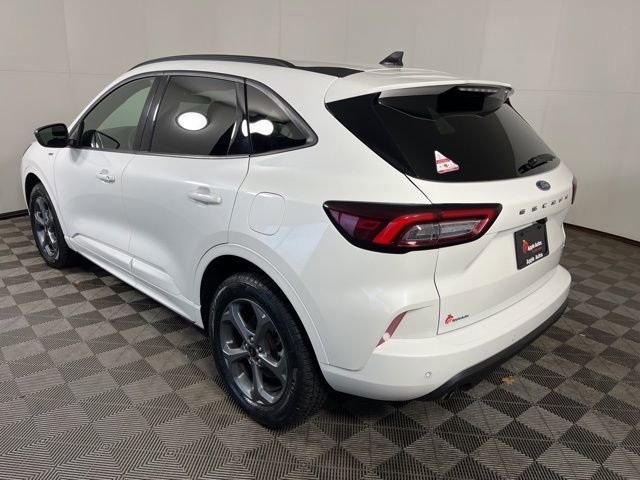 Certified 2024 Ford Escape ST-Line w/ Tech Pack #1 image 3