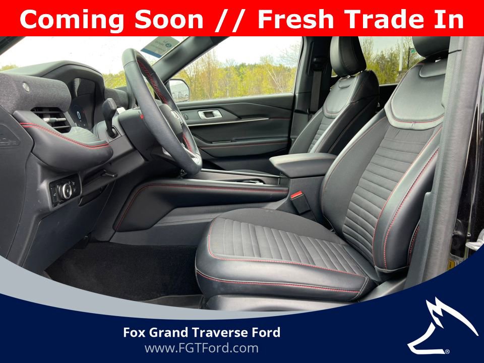 Certified 2025 Ford Explorer ST-Line AWD/4WD image 4