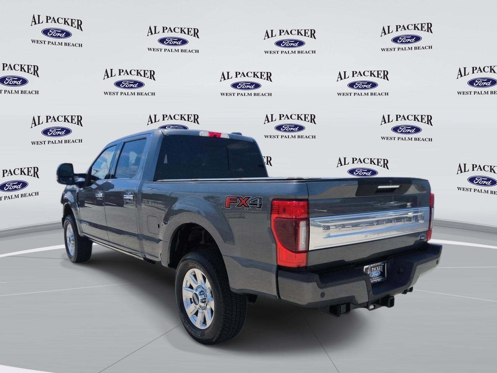 Certified 2021 Ford F250 Platinum w/ FX4 Off-Road Package AWD/4WD image 3