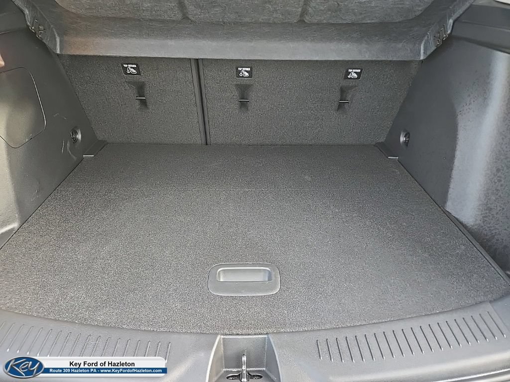 Used 2023 Buick Encore GX Preferred w/ Cold Weather Comfort Package AWD/4WD image 11