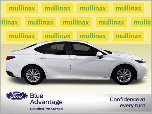 Used 2025 Toyota Camry LE w/ Convenience Package FWD image 2