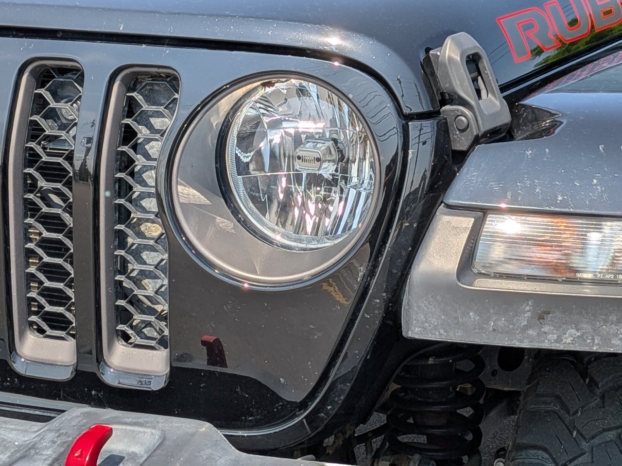 Used 2023 Jeep Gladiator Rubicon w/ Cold Weather Group AWD/4WD image 11
