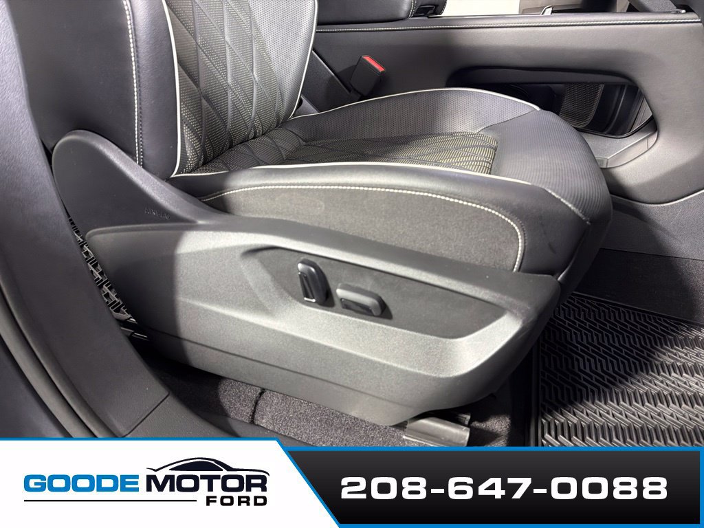 Used 2024 Volkswagen Atlas SEL Premium R-Line AWD/4WD image 25