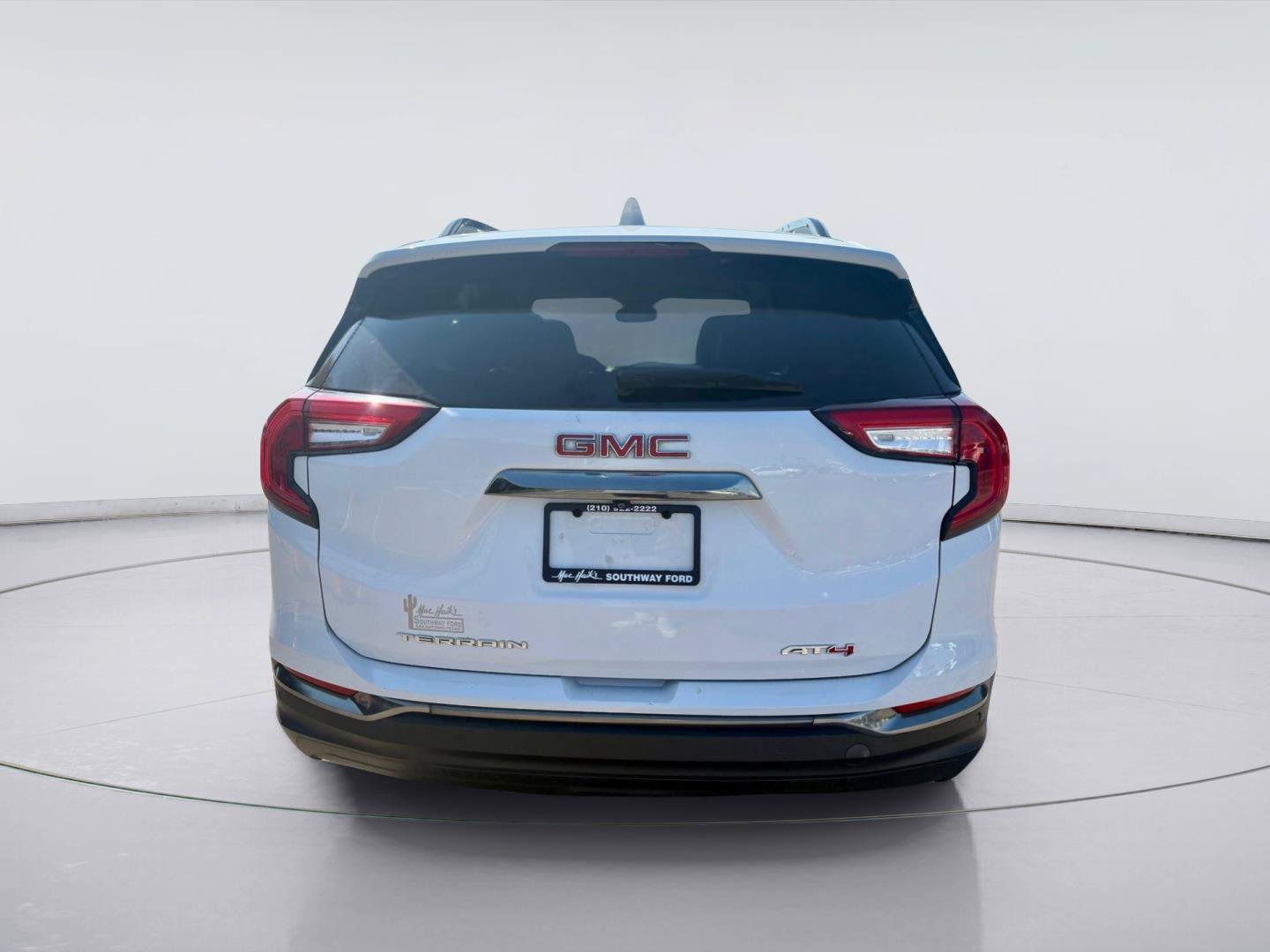 Used 2023 GMC Terrain AT4 AWD/4WD image 6