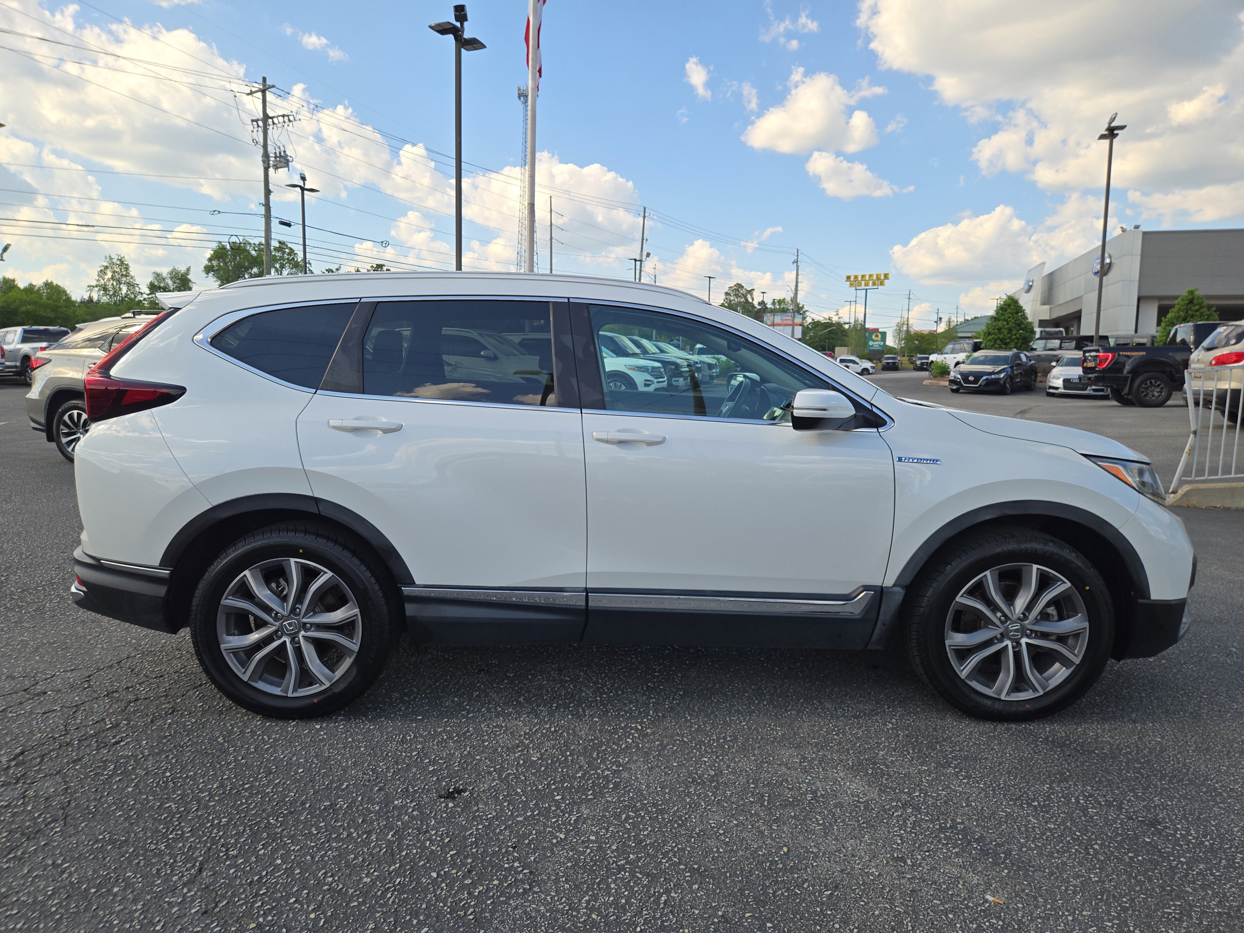 Used 2021 Honda CR-V Touring image 3