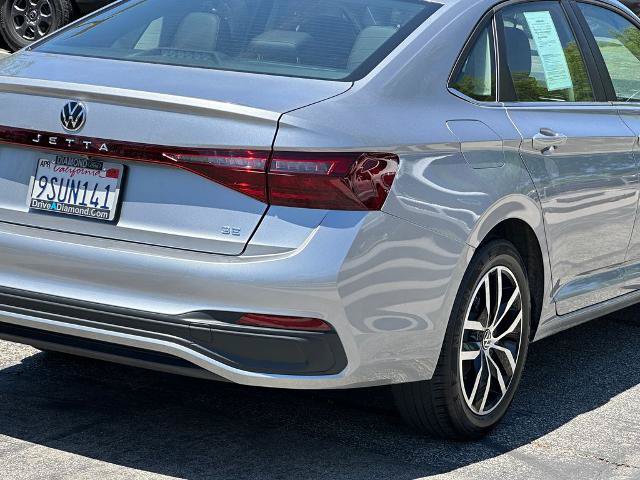 Used 2025 Volkswagen Jetta SE w/ Sunroof Package FWD image 8