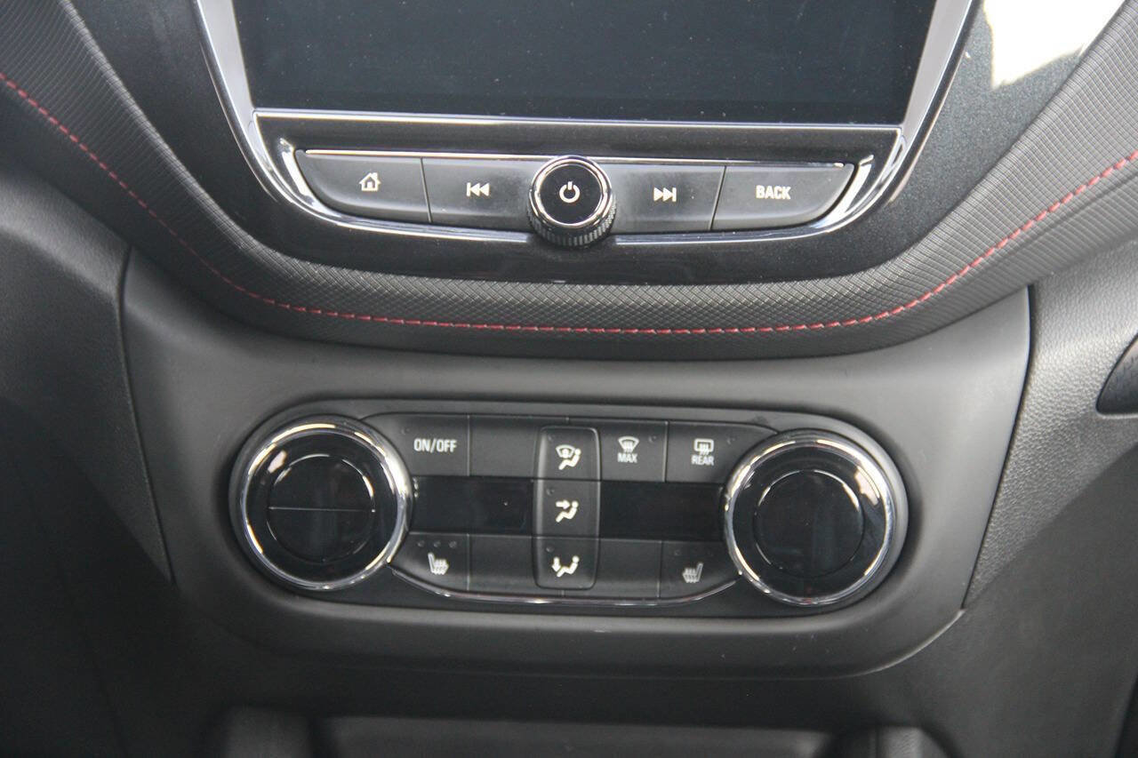 Used 2023 Chevrolet TrailBlazer RS w/ Convenience Package FWD image 18