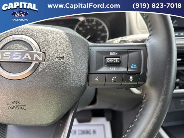 Used 2025 Nissan Rogue SV FWD image 23