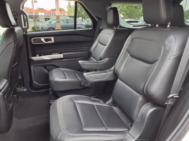 Certified 2024 Ford Explorer XLT w/ Equipment Group 202A AWD/4WD image 7