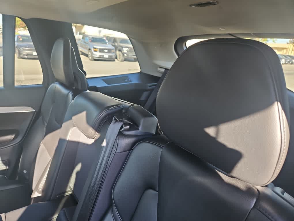 Used 2022 Volvo XC90 T5 Momentum AWD/4WD image 13
