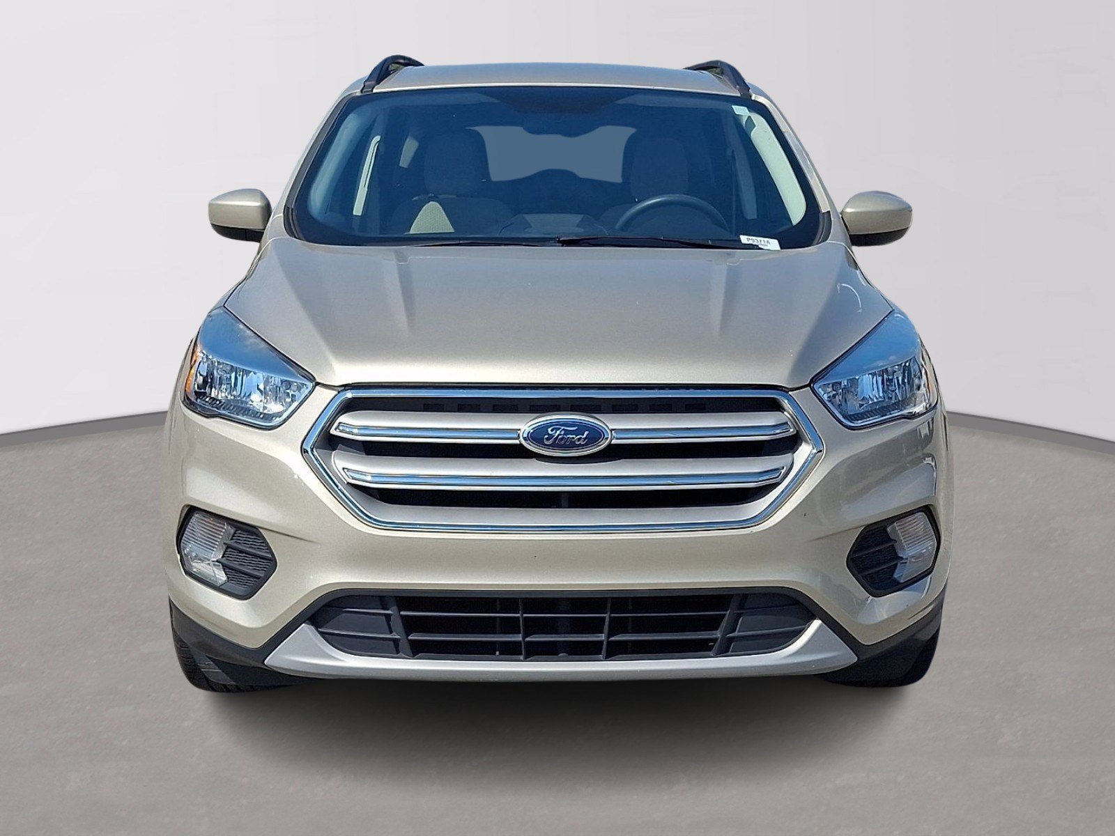 Certified 2018 Ford Escape SE w/ SE Sync 3 Package FWD image 2