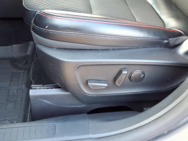 Certified 2024 Ford Escape ST-Line w/ Tech Pack #1 AWD/4WD image 17