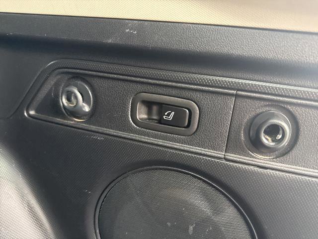 Used 2021 Subaru Forester Touring image 29