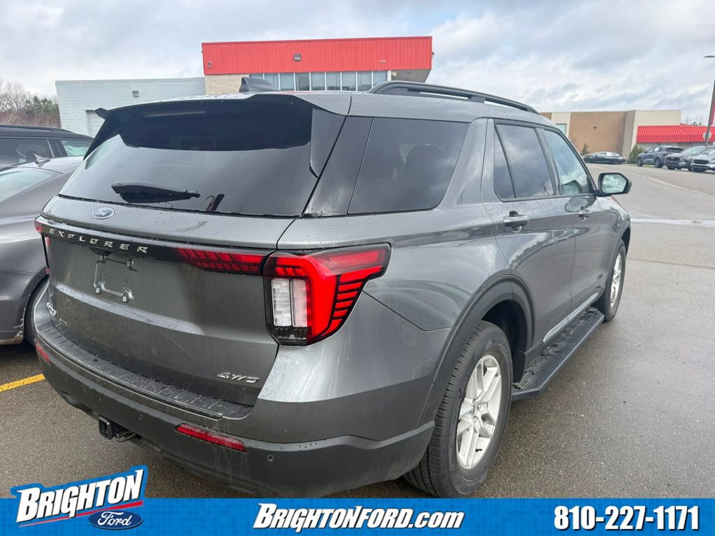 Certified 2025 Ford Explorer Active AWD/4WD image 6