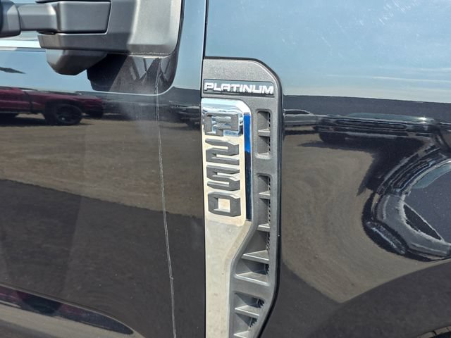 Certified 2024 Ford F250 Platinum w/ FX4 Off-Road Package AWD/4WD image 7