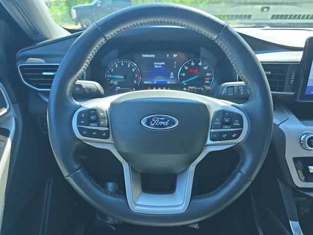 Certified 2023 Ford Explorer XLT w/ Equipment Group 202A AWD/4WD image 19
