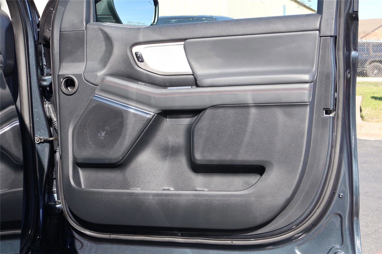 Certified 2025 Ford Expedition Active image 40